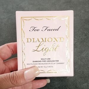 Too Faced Diamond Light Highlighter - Diamond Fire